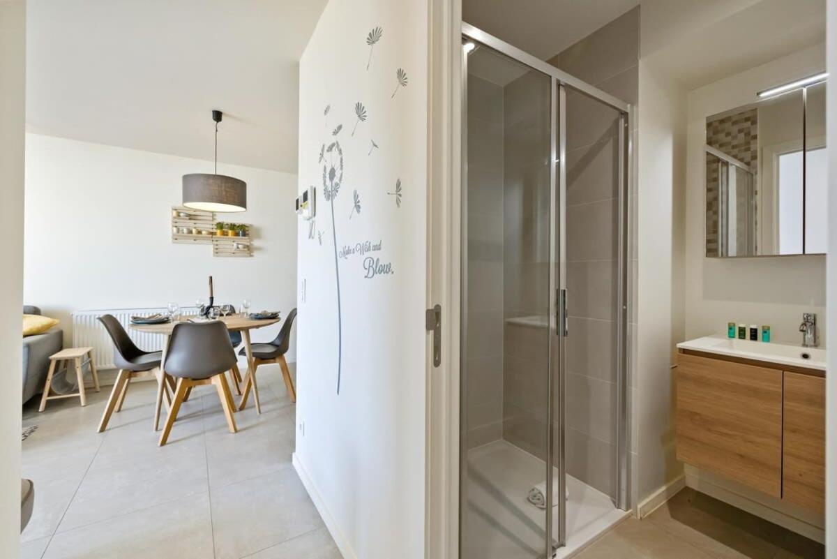 Huswell - Apartment With Natural Swimming Pool Middelkerke Extérieur photo