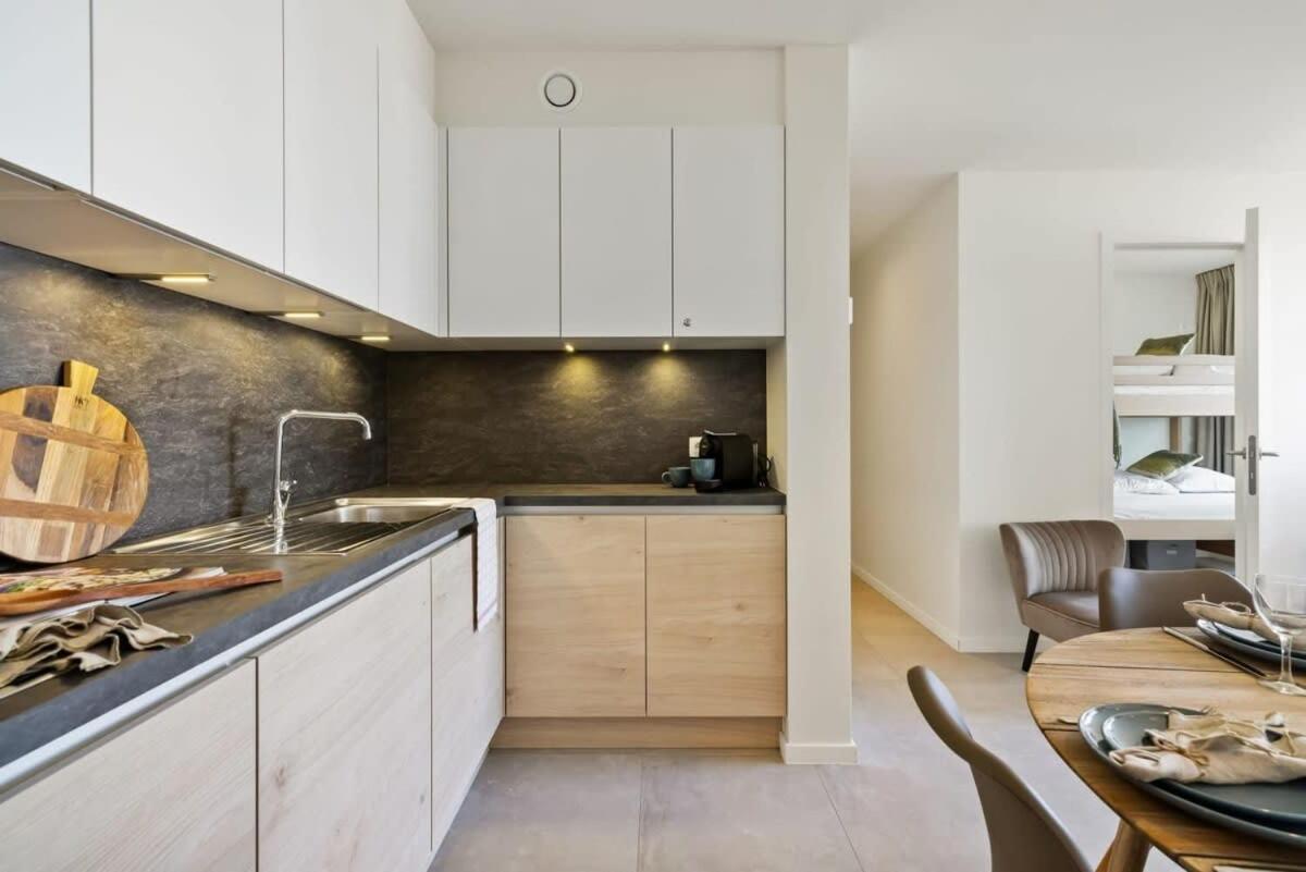 Huswell - Apartment With Natural Swimming Pool Middelkerke Extérieur photo